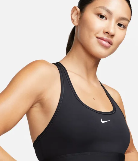 Top Nike (sin almohadillas)